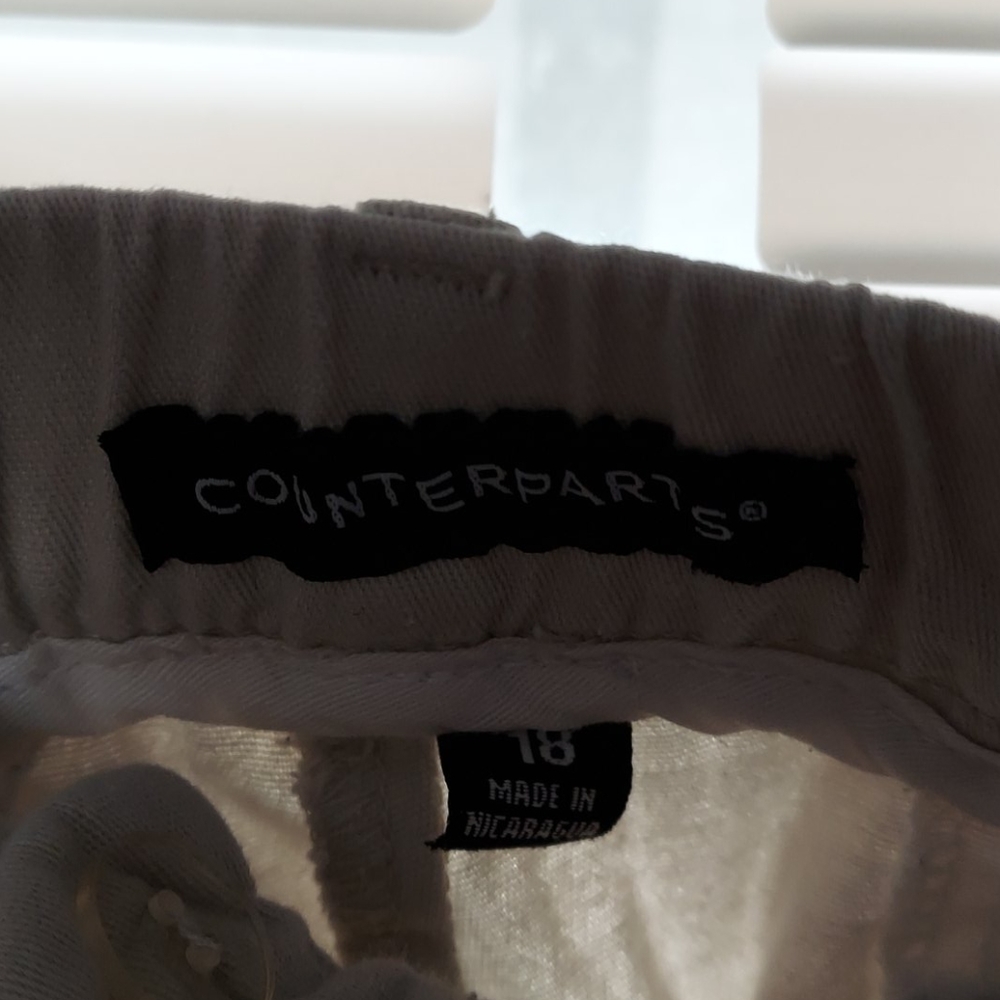 Pants - Picture 3 of 5